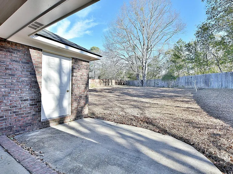 6384 Blanchard Ct — Photo 25