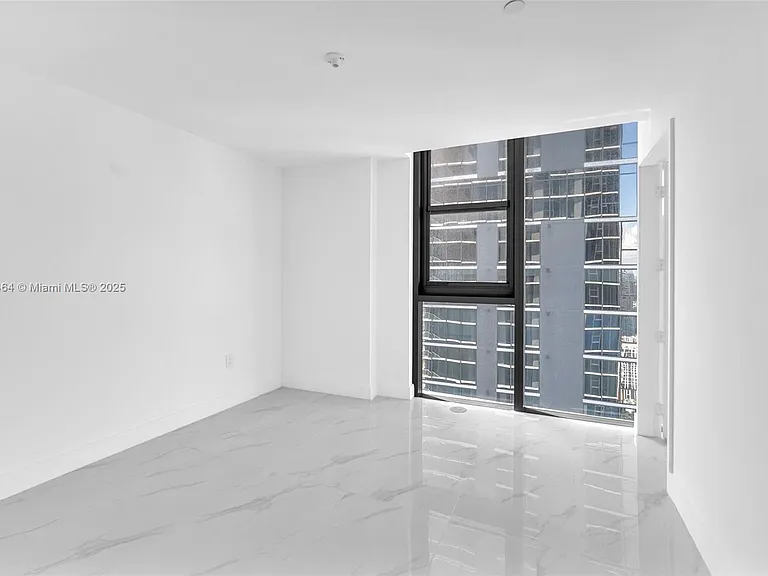 700 NE 24th St #4507 — Photo 31