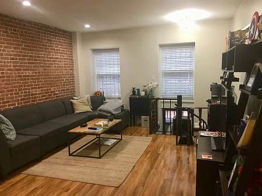 Rented by Living New York | media 11