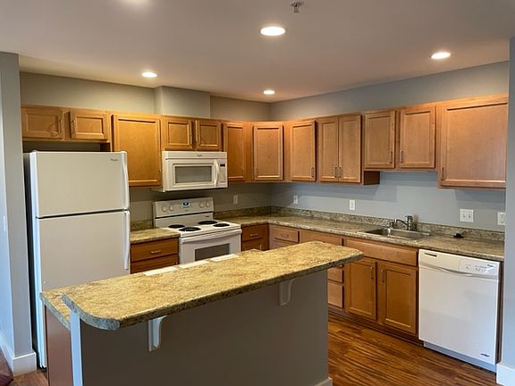 4th image of 77 Gary L Maietta Pkwy APT 106