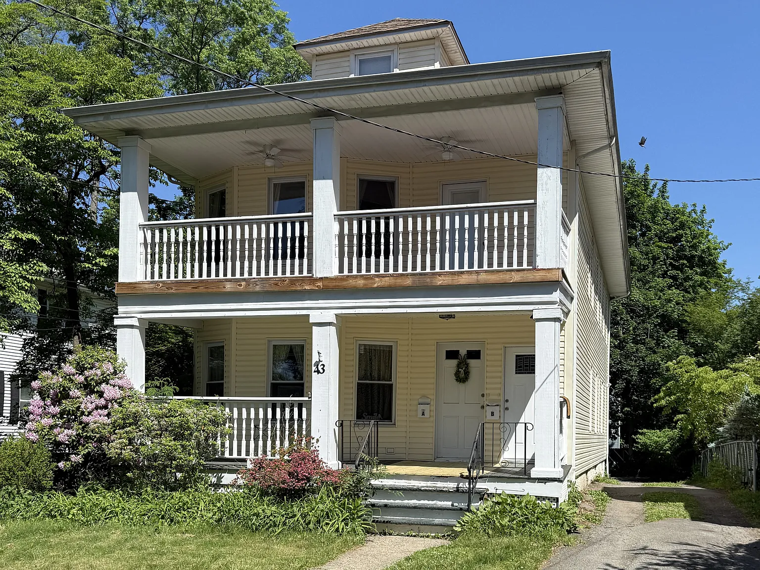3 bed, $3,300 — Photo 1