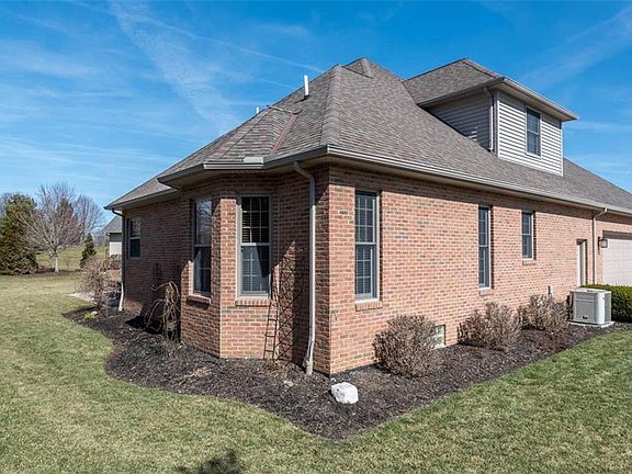 3rd image of 7942 Achill Ct