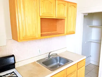 Rented by Rapid Realty Cobble Hill