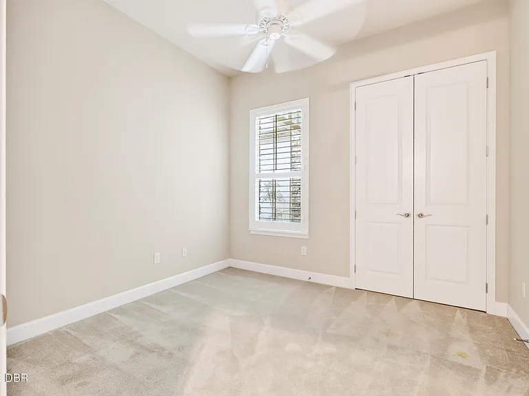 802 Aldenham Ln — Photo 16