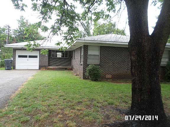 3rd image of 515 Cottonwood St