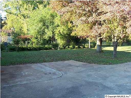4th image of 4217 Lakeview Dr NW