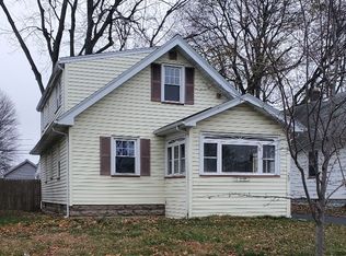 27 Beverly Hts, Rochester, NY 14616