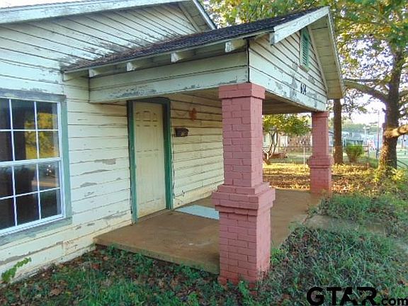 3rd image of 614 N Jackson St #69