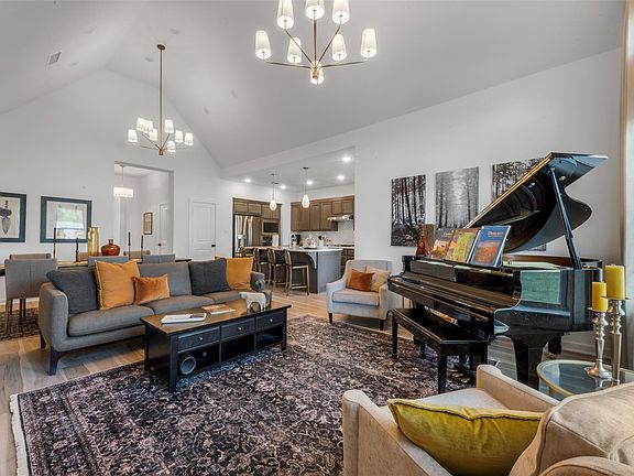 3rd image of 15650 Turtlehead Trl