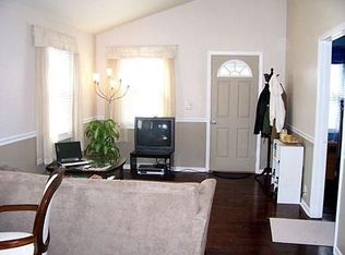 518 N State St, Lockport, IL 60441