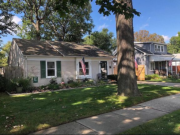 2nd image of 157 Kensington Ave