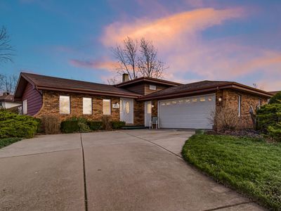 8833 Clark Pl, Crown Point, IN, 46307