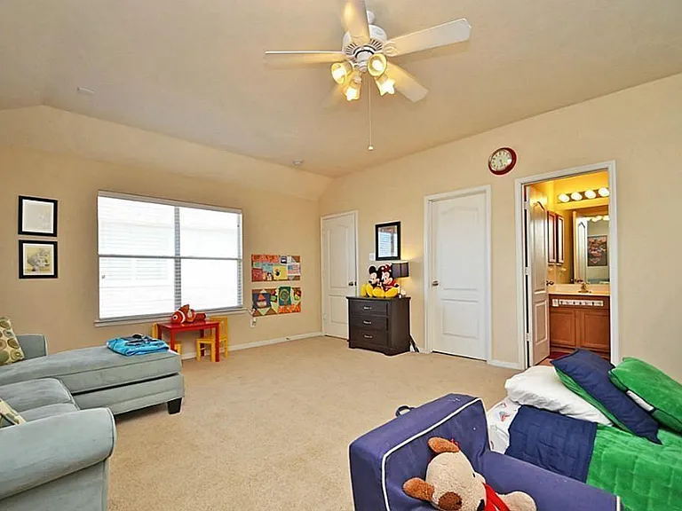 24562 Carlton Springs Ln — Photo 10