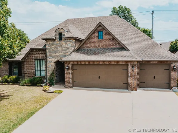 9107 N 96th East Ave, Owasso, OK 74055