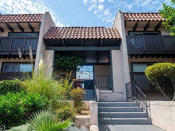 5th image of 719 N Eucalyptus Ave #19