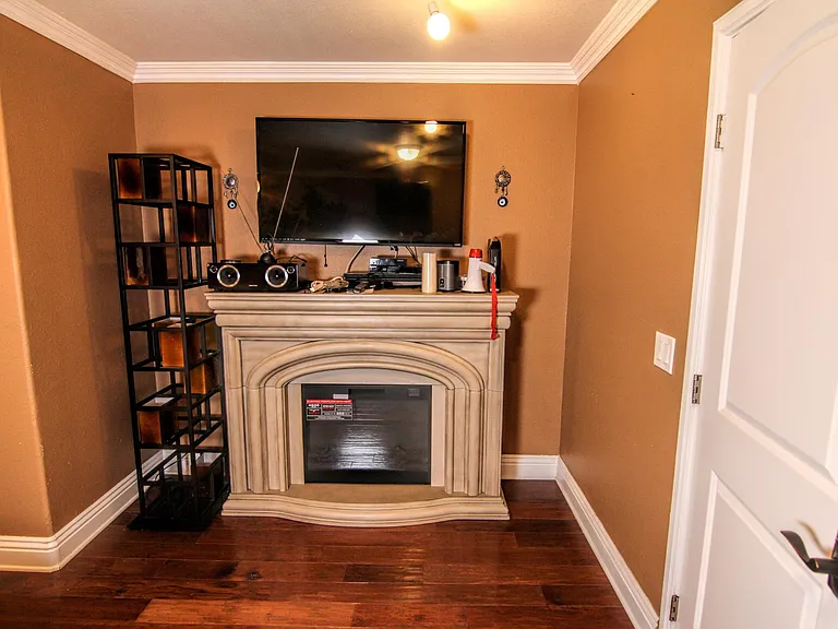 356 S Mohler Dr — Photo 17
