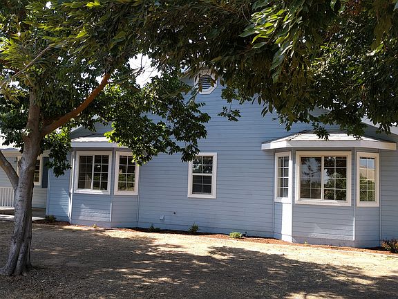2nd & 3rd bedroom bay window