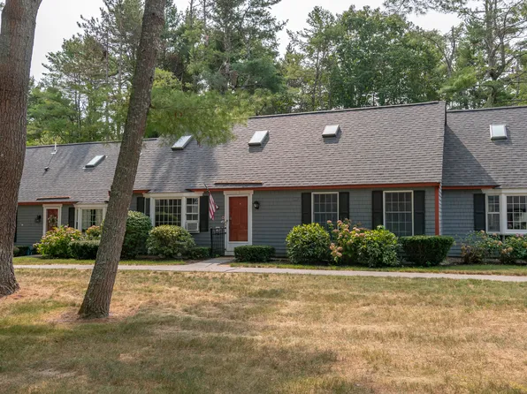 49 Ward Circle #G49, Brunswick, ME 04011