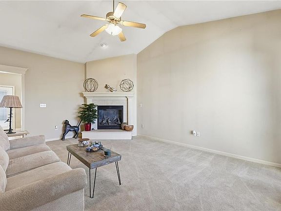 4th image of 1305 159th St