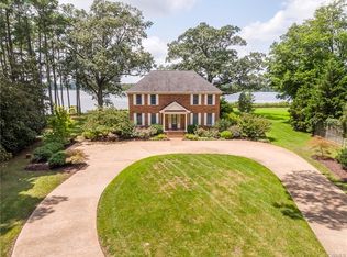 41 Laughing Gull Loop, North, VA 23128