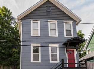 275 Saint Marys St, Dubuque, IA 52001