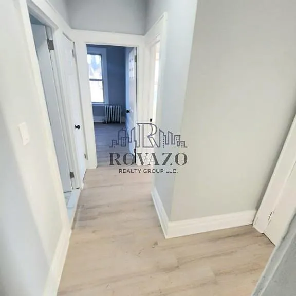 100 Smith St #2 — Photo 10