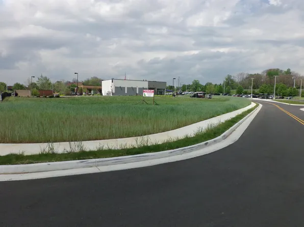 850 Shenandoah Village Dr, Waynesboro, VA 22980