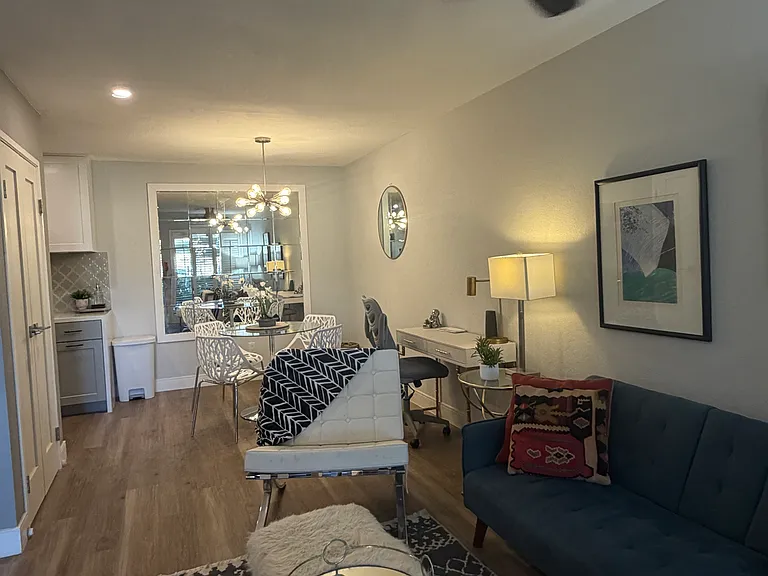 2801 N Los Felices Cir E — Photo 5