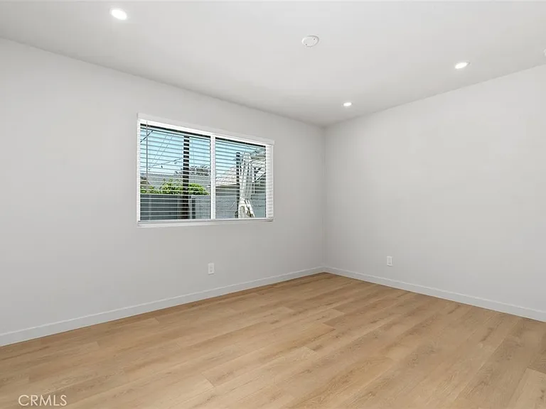 15881 Pilgrim Cir — Photo 15