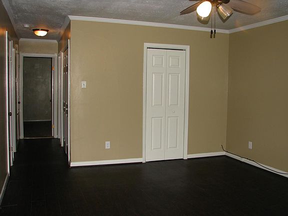 2nd image of 9 Amber Ln APT C