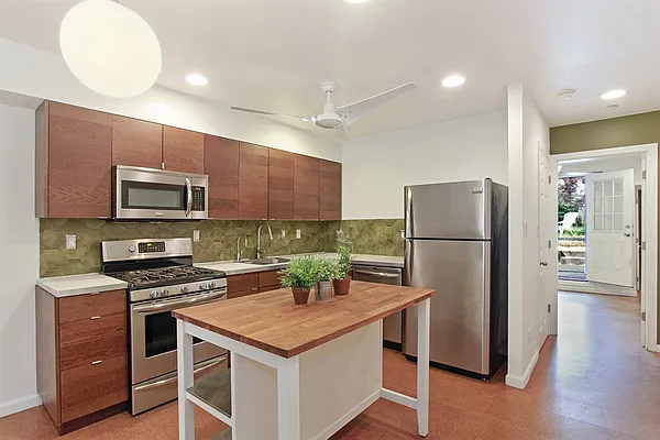 Sold by Corcoran | media 24