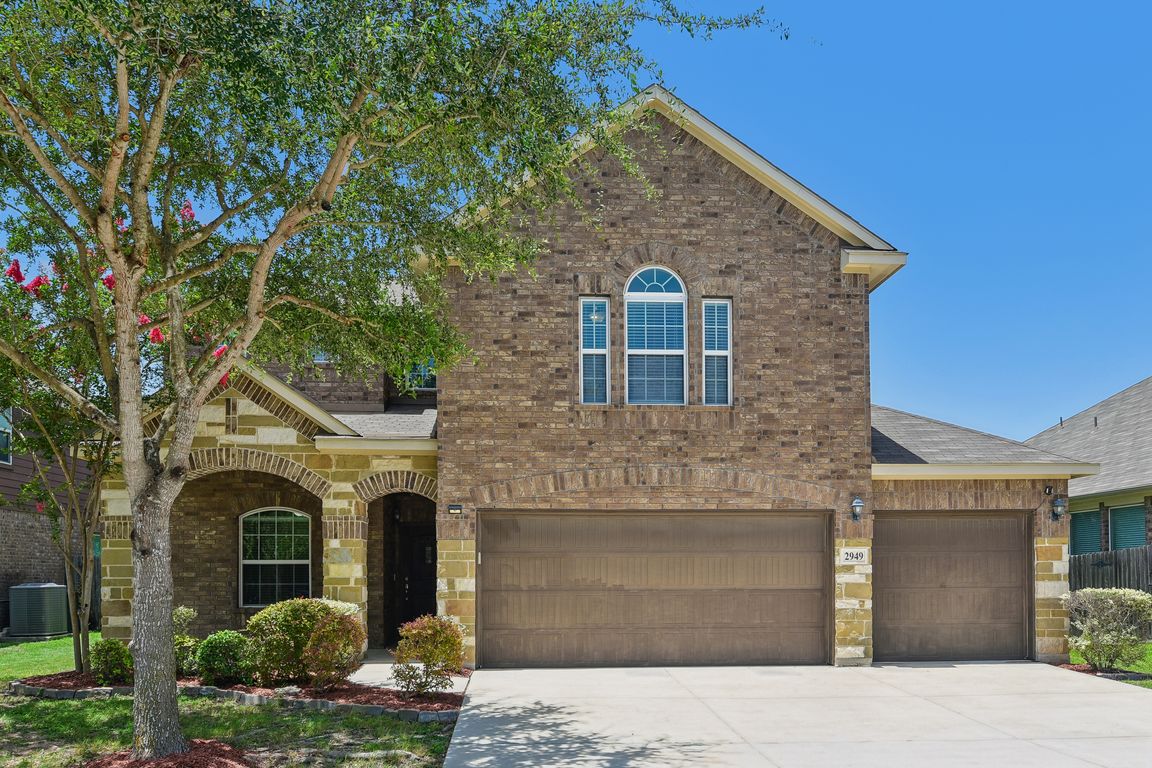 Mistywood Ln-S3006-001.jpg