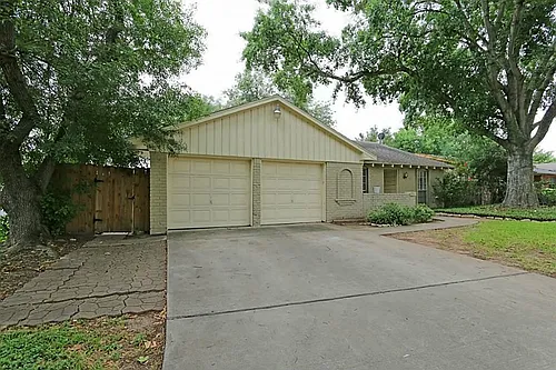12623 Westella Dr Photo 1