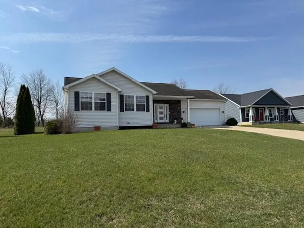 151 Nicole Dr, Brooklyn, MI 49230