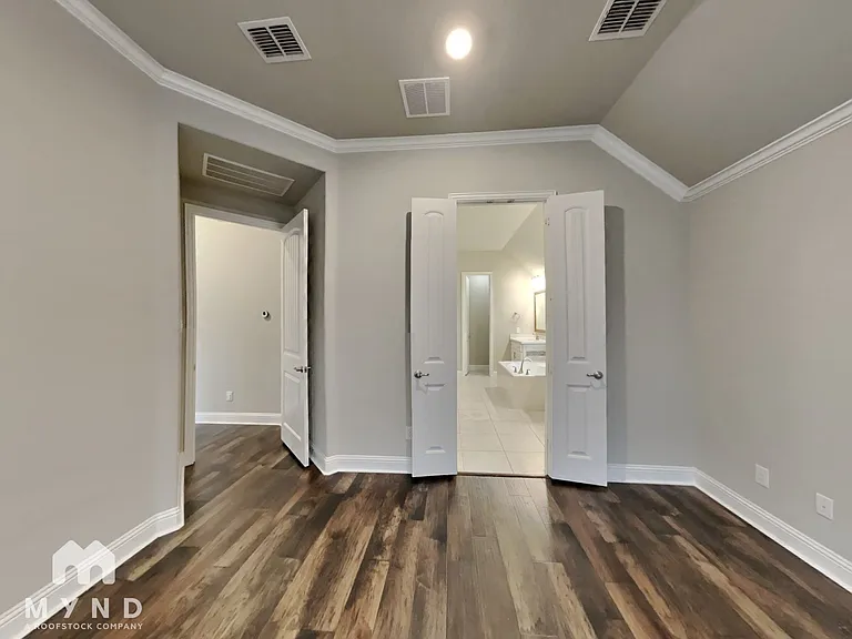523 Pineview Dr — Photo 7