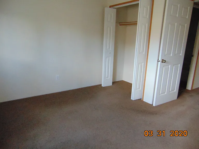 1012 S Shasta Ave — Photo 10