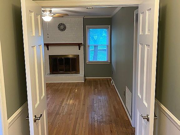 5th image of 1636 Regency Dr
