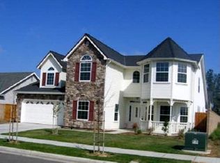 402 E Shoemake Ave, Reedley, CA 93654