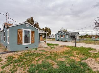 104 E Hopkins Ave, Fresno, CA 93706