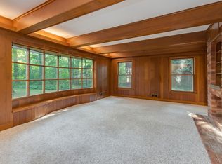 1901 Sylvan Ln, Midland, MI 48640