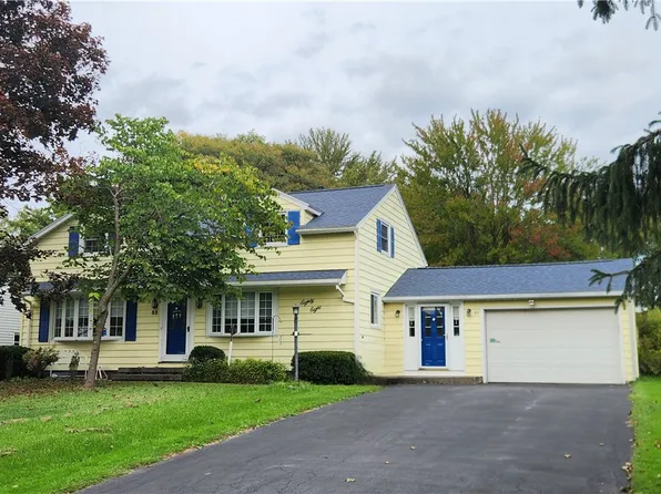 88 Thorncliff Rd, Spencerport, NY 14559