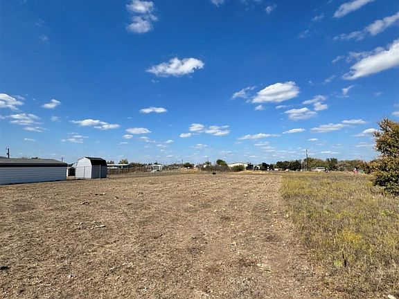 3rd image of 172 Roark Dr