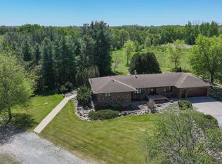 7137 Soppe Farm Rd, Waterloo, IA 50701