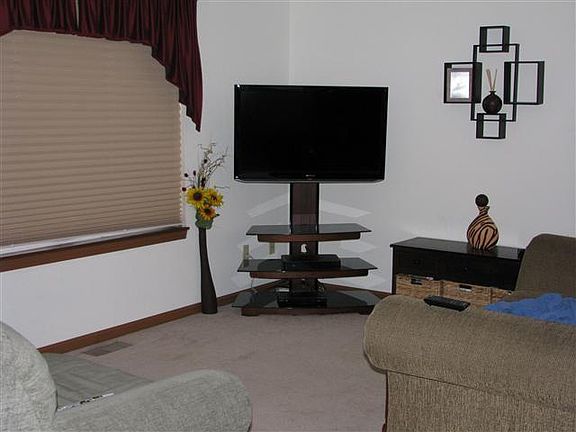 5th image of 65774 Woodbury Dr
