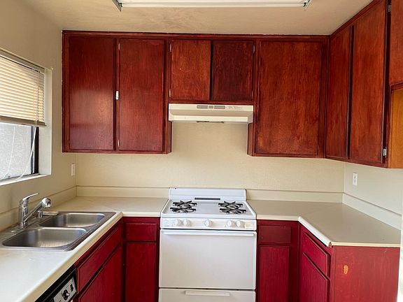 3rd image of 657 W California Ave APT 2