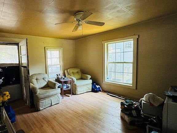 5th image of 505 N C St
