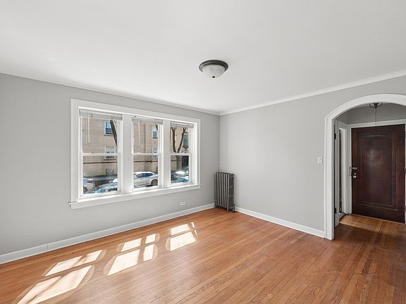 4th image of 2440-42 W Ardmore Ave