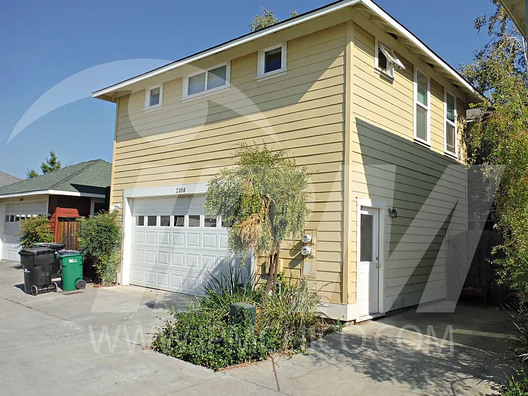 2386 England St — Photo 5