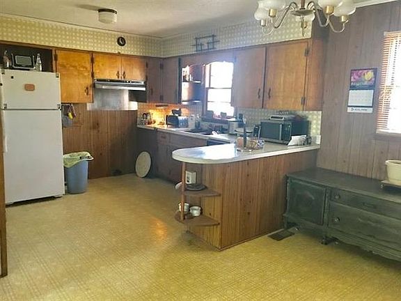 2nd image of 294 Boardwalk Dr