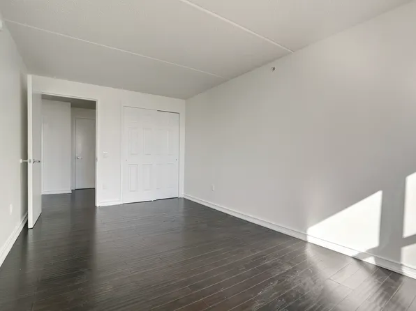 79-14 Rockaway Beach Avenue image 16 of 25